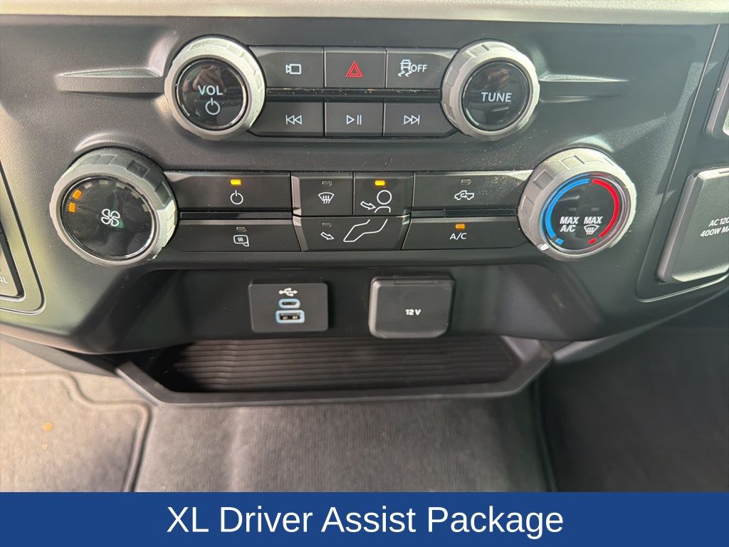 2025 Ford F-350 Super Duty XL