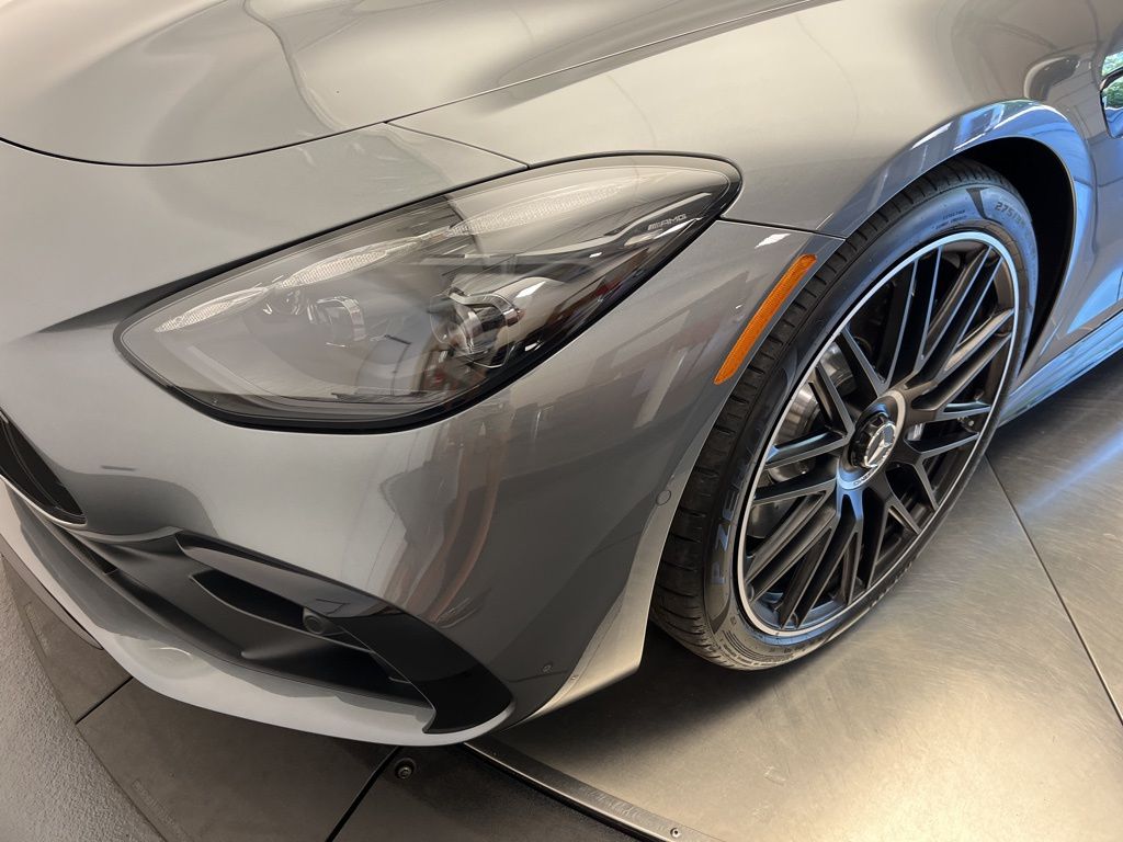 Thumbnail: 2026 Mercedes-Benz AMG GT - 9