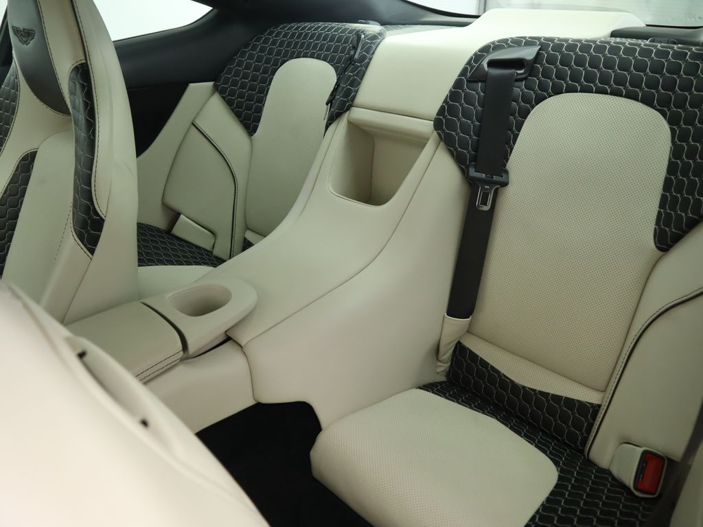 Thumbnail: 2015 Aston Martin Vanquish - 22