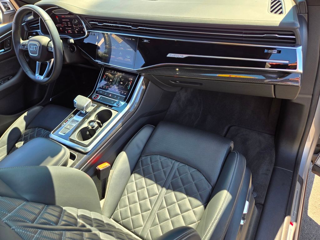 2021 Audi SQ8  20