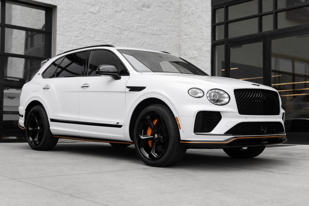 2025 Bentley Bentayga V8 S Black Edition's photo
