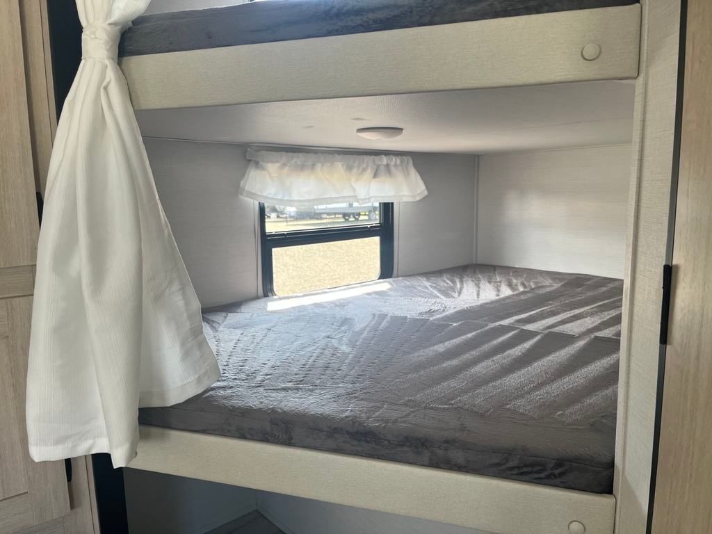 2025 White Prime Time Avenger 27DBS Travel Trailer