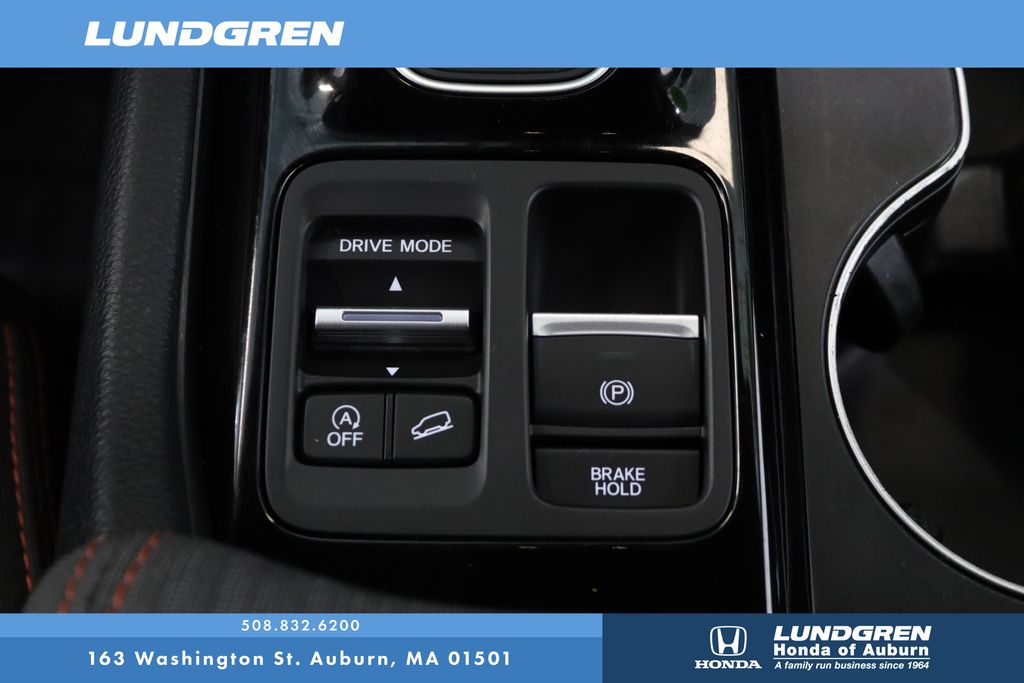 Used 2025 Honda Pilot SUV