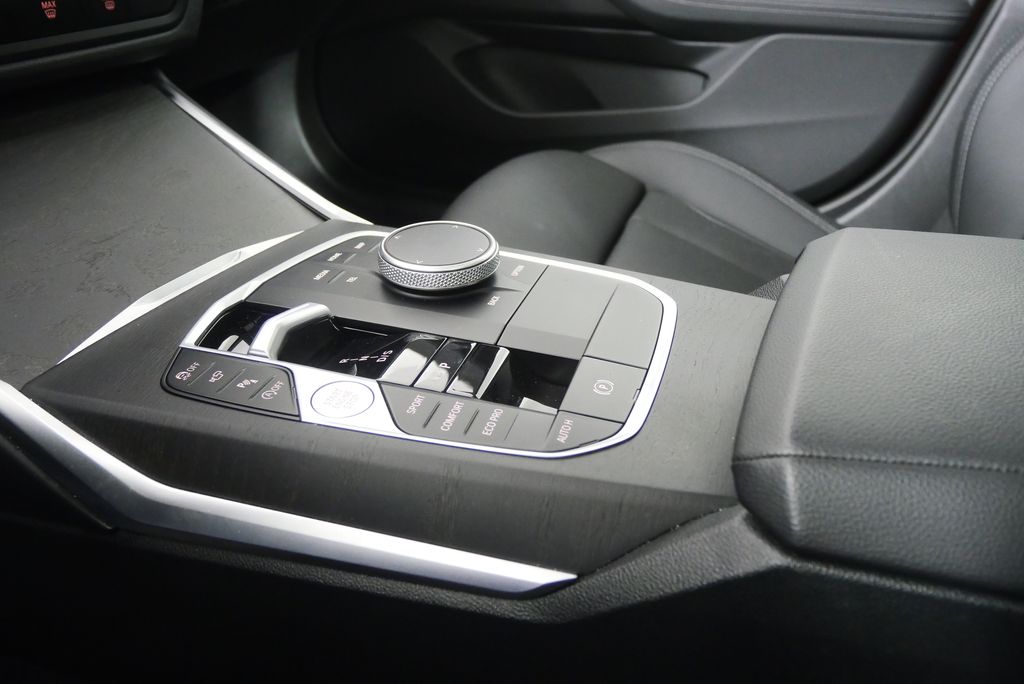 Thumbnail: 2024 BMW 4 Series - 28