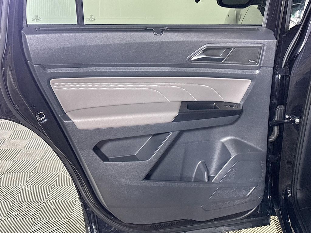 2021 Volkswagen Atlas 3.6L V6 SEL Premium R-Line