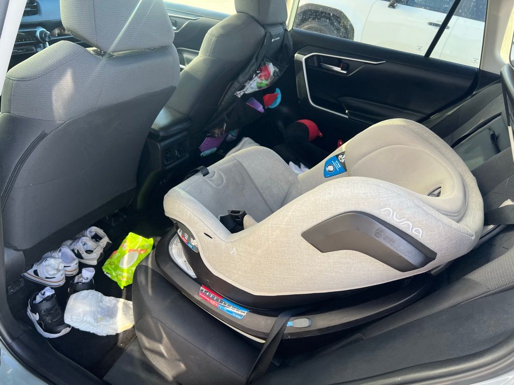 Thumbnail: 2021 Toyota RAV4 - 5