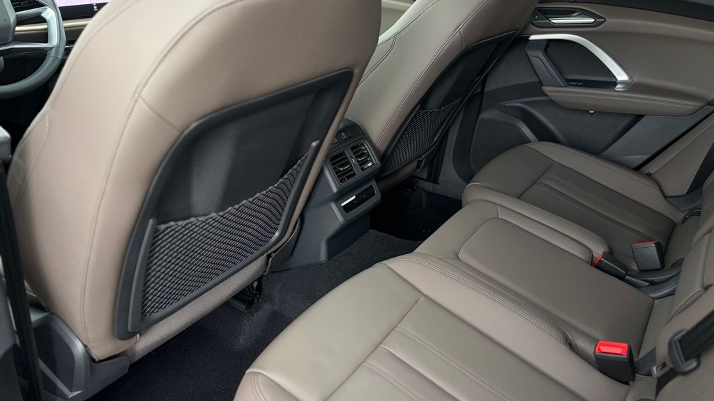 Thumbnail: 2026 Audi Q5 - 22