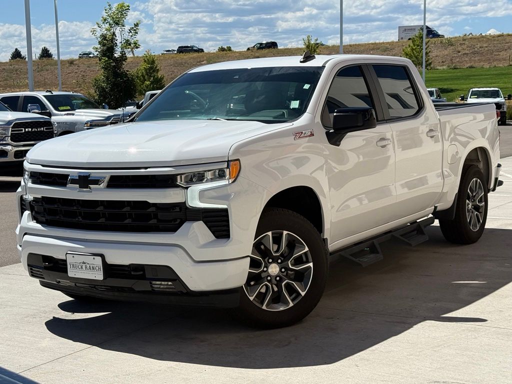 2024 Summit White Chevrolet Silverado 1500 RST 4X4 Truck