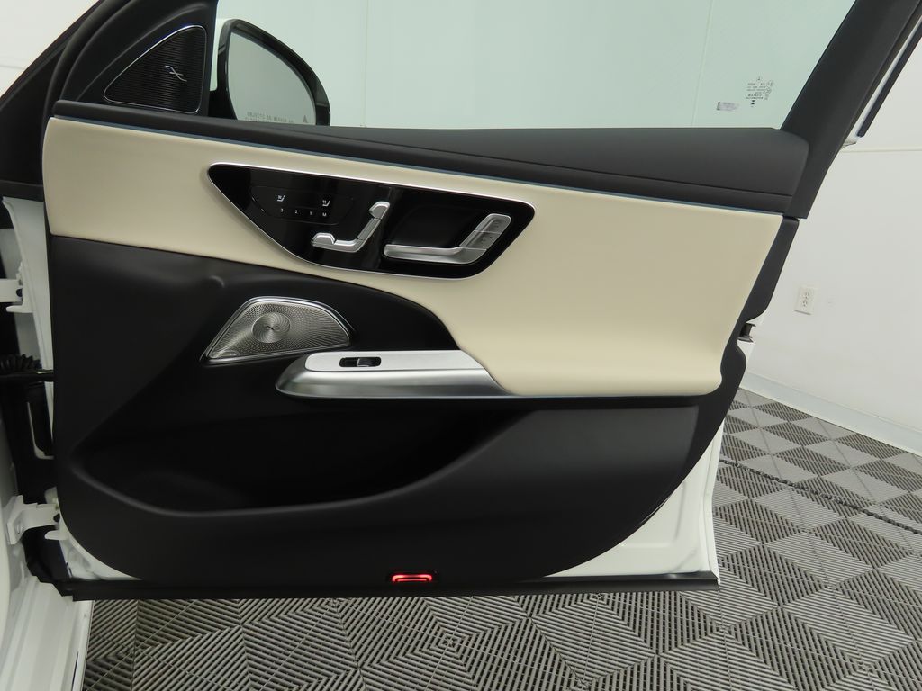 Thumbnail: 2026 Mercedes-Benz E-Class - 27