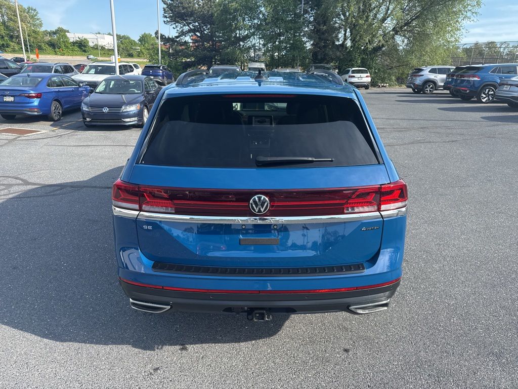 2025 Volkswagen Atlas 2.0T SE w/Technology Blue at Subaru and VW of Moon Township
