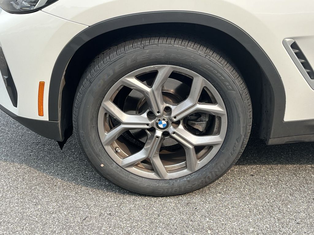 Thumbnail: 2022 BMW X3 - 10