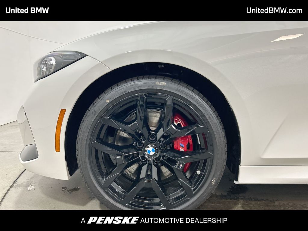 Thumbnail: 2025 BMW 3 Series - 10