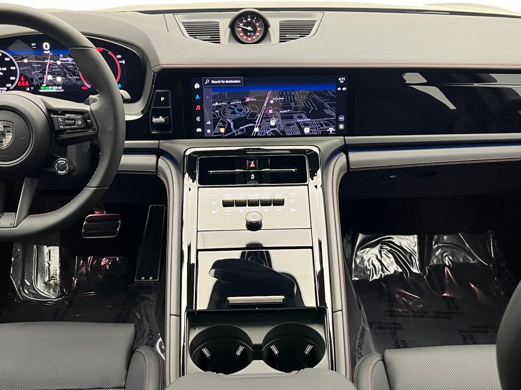 Thumbnail: 2025 Porsche Panamera - 27