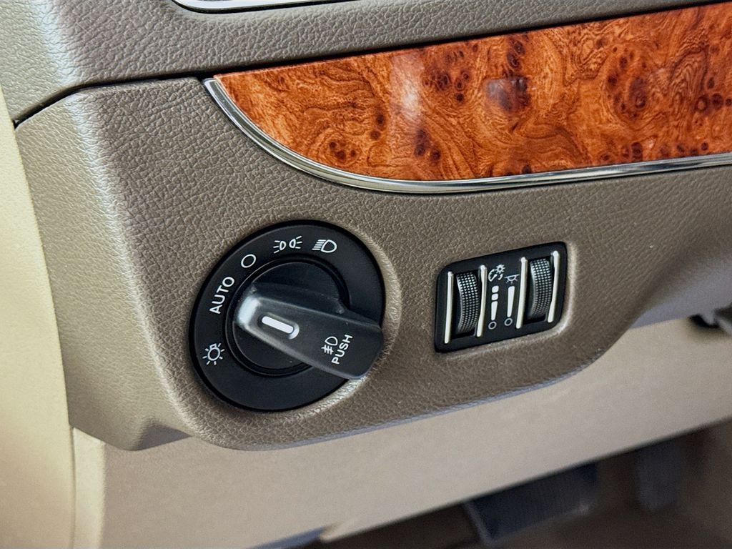 Used Car 2016 Chrysler Town & Country  Touring For Sale Under $12,000 In Austin, Texas