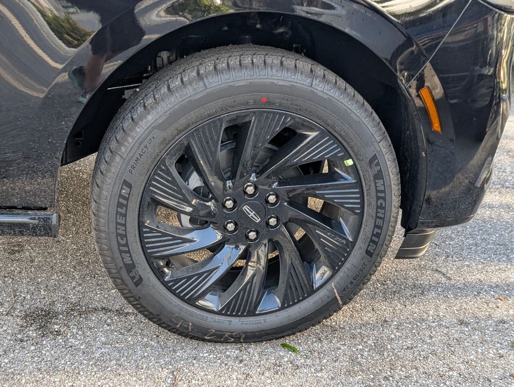 new 2026 Lincoln Navigator L car, priced at $111,390