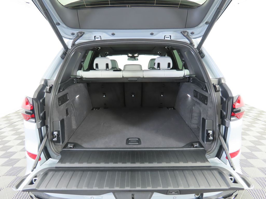 Thumbnail: 2026 BMW X5 - 29