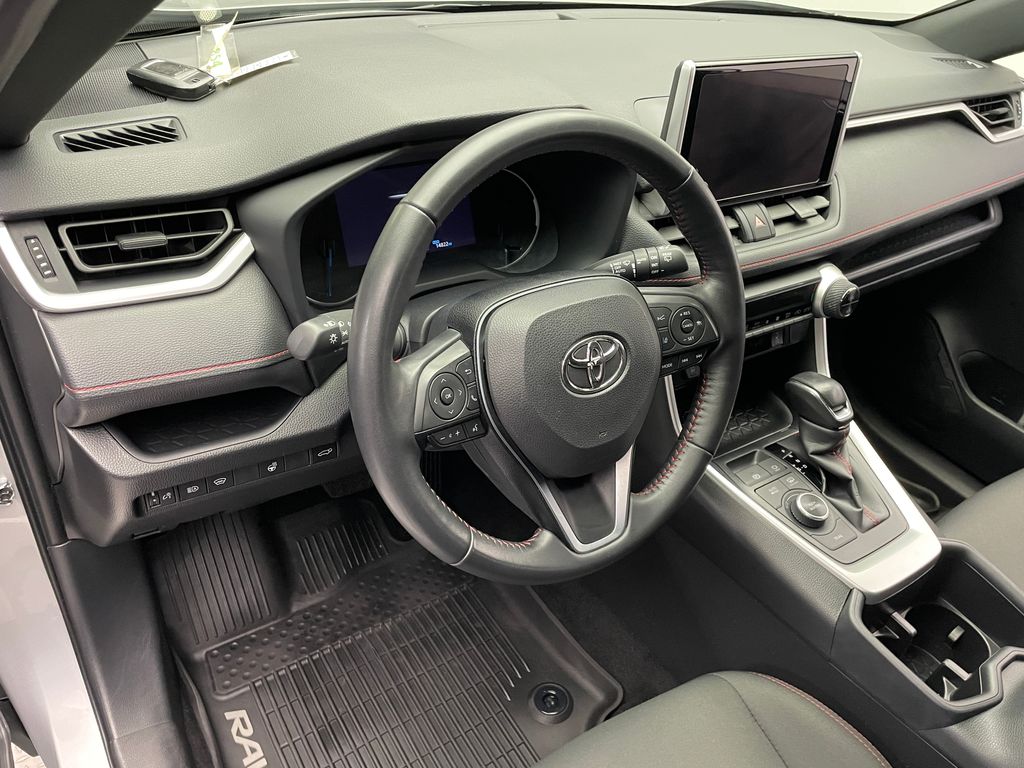 Thumbnail: 2024 Toyota RAV4 - 11