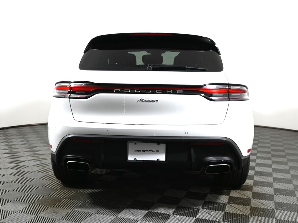 Thumbnail: 2026 Porsche Macan - 6