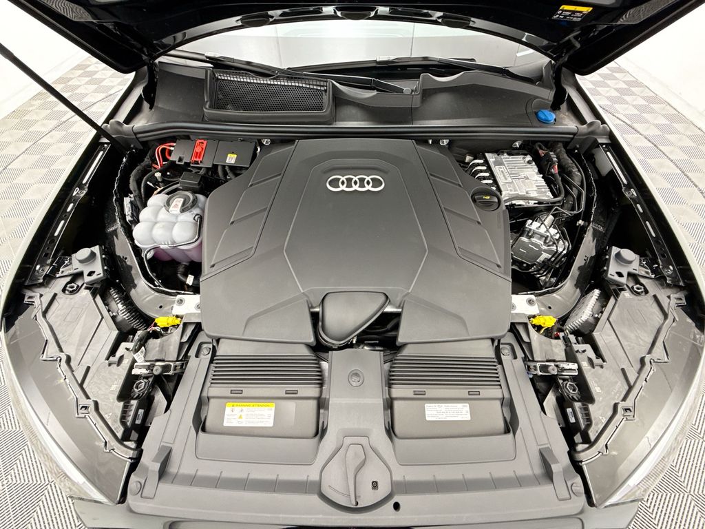 Thumbnail: 2026 Audi Q7 - 30