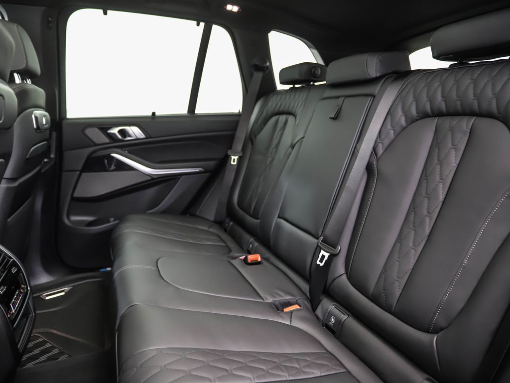 Thumbnail: 2026 BMW X5 - 22