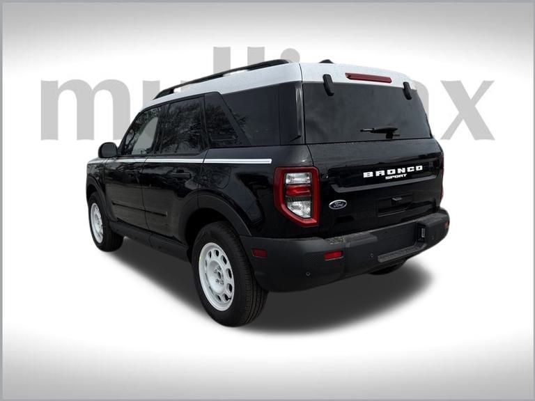 2025 Ford Bronco Sport Heritage photo 2