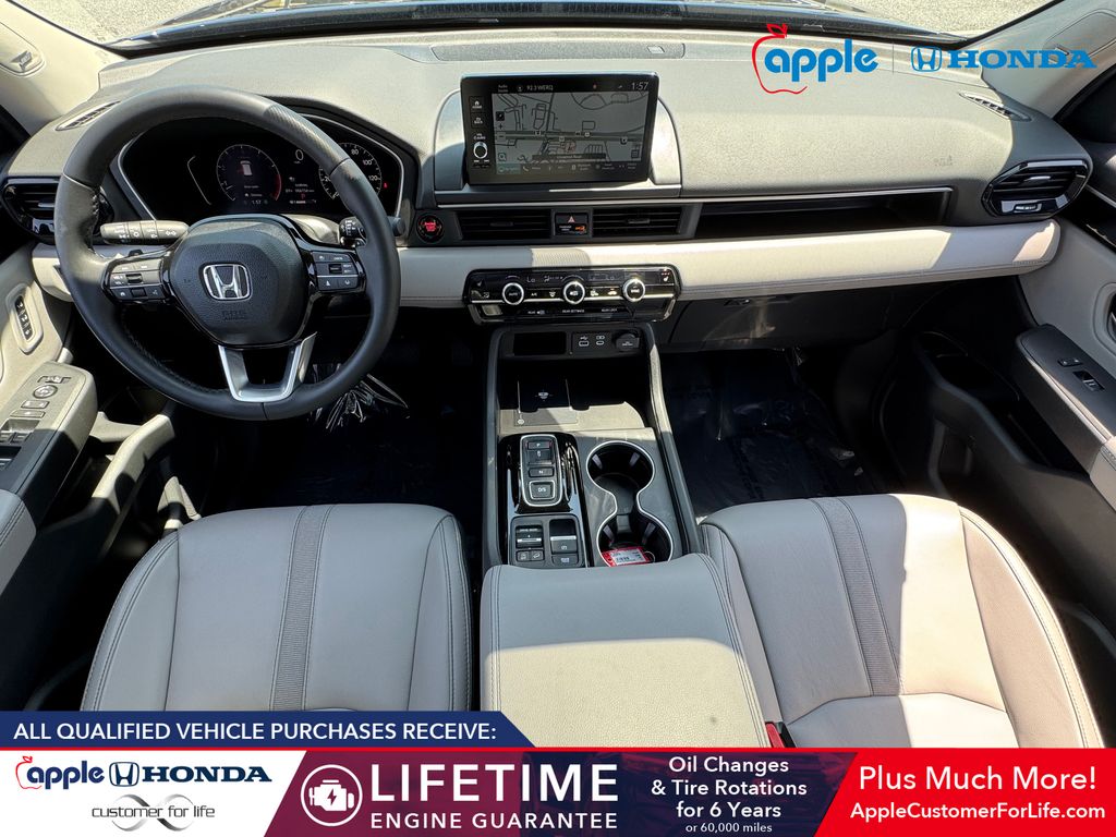 2025 Honda Pilot Touring