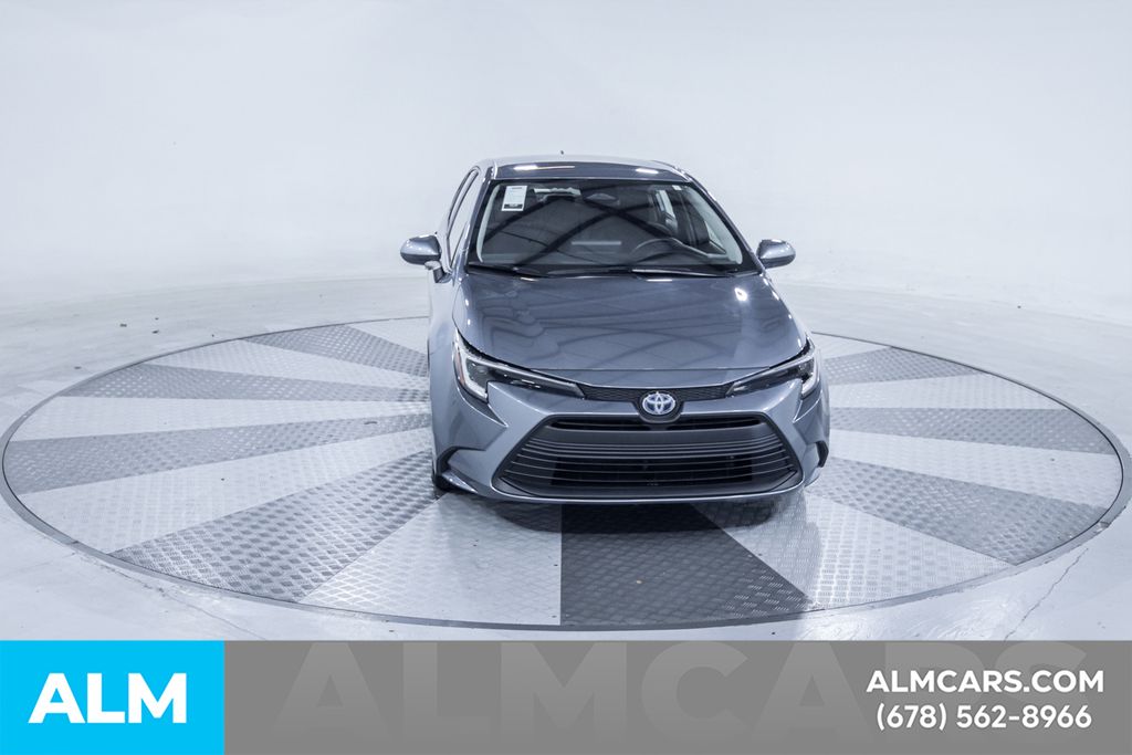 Used 2025  Toyota LE image 15
