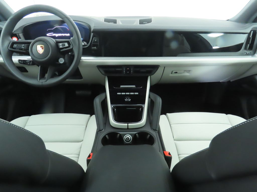 Thumbnail: 2025 Porsche Cayenne - 16