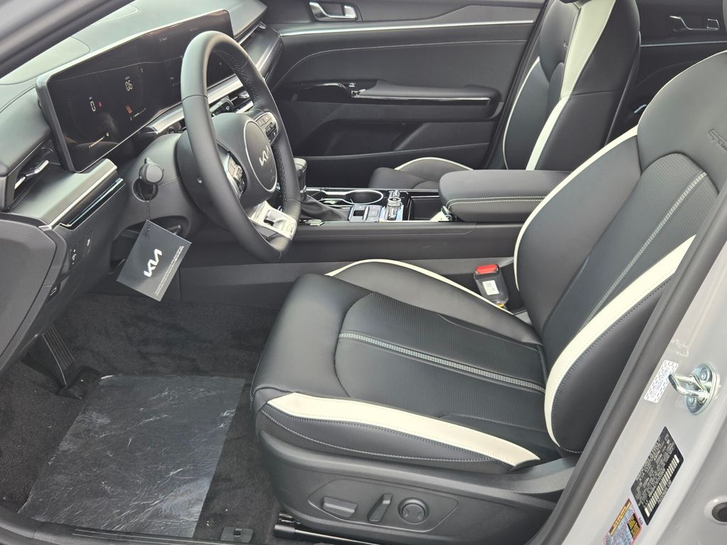 2026 Kia K5 - $28,576
