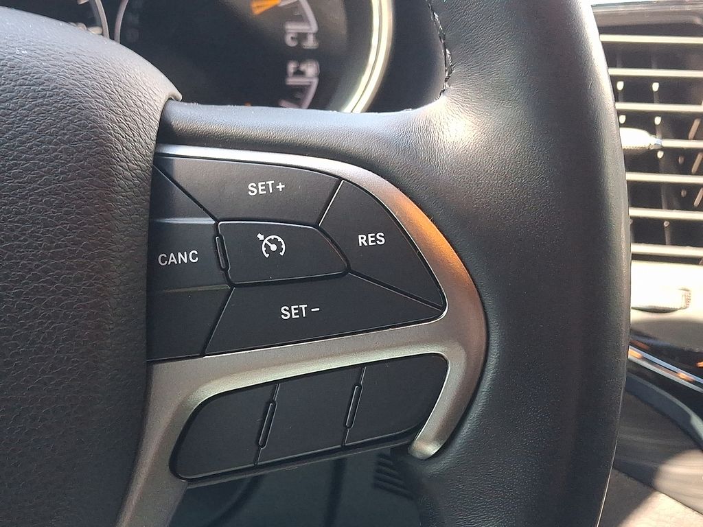 Thumbnail: 2020 Jeep Grand Cherokee - 22