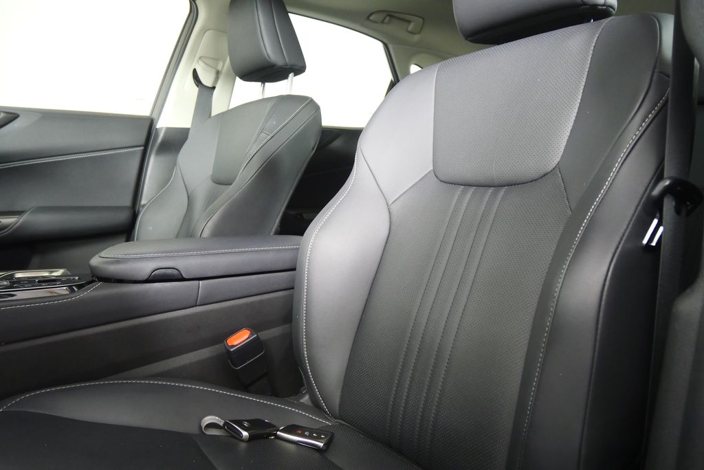 Thumbnail: 2022 Lexus NX - 11