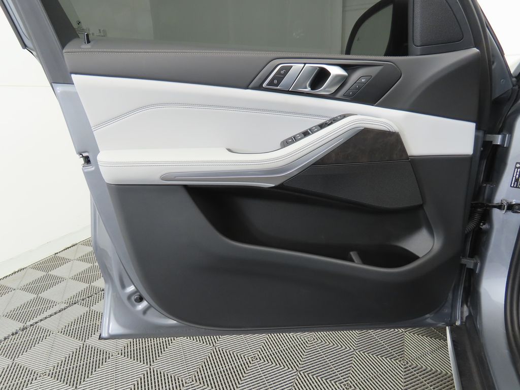 Thumbnail: 2024 BMW X5 - 25