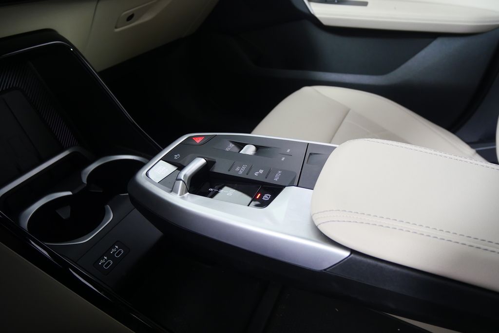 2023 BMW X1 xDrive28i 25