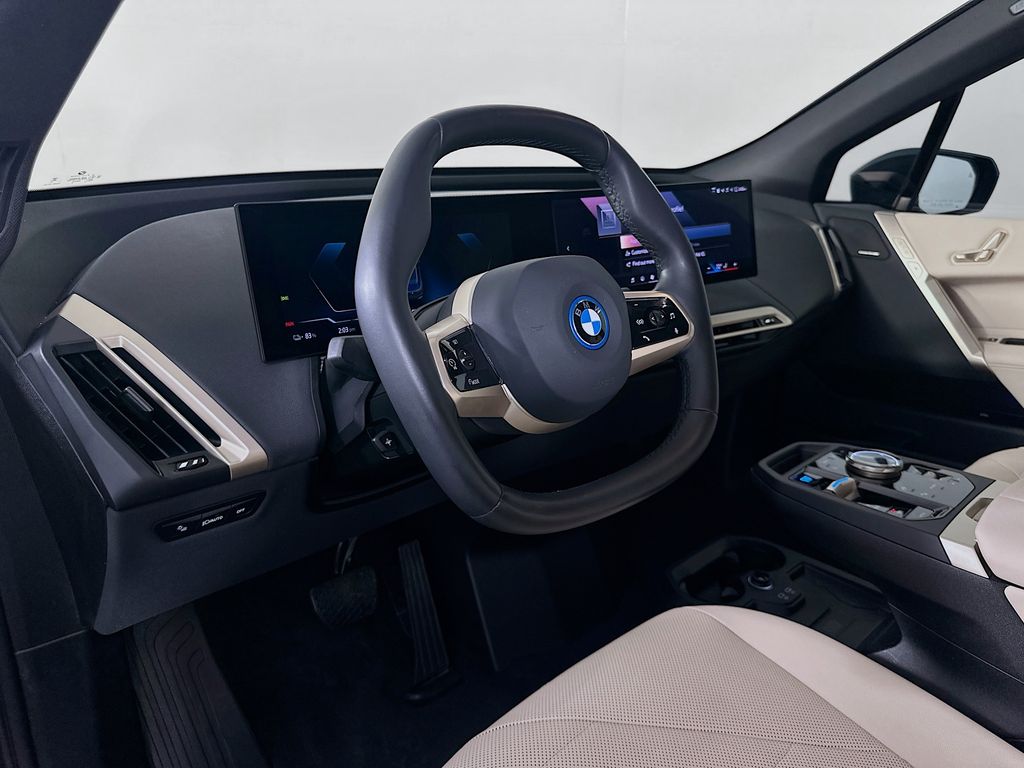 Thumbnail: 2024 BMW iX - 9