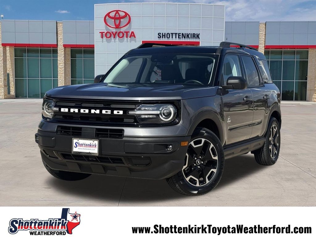 2021 Ford Bronco Sport Outer Banks 4X4's photo