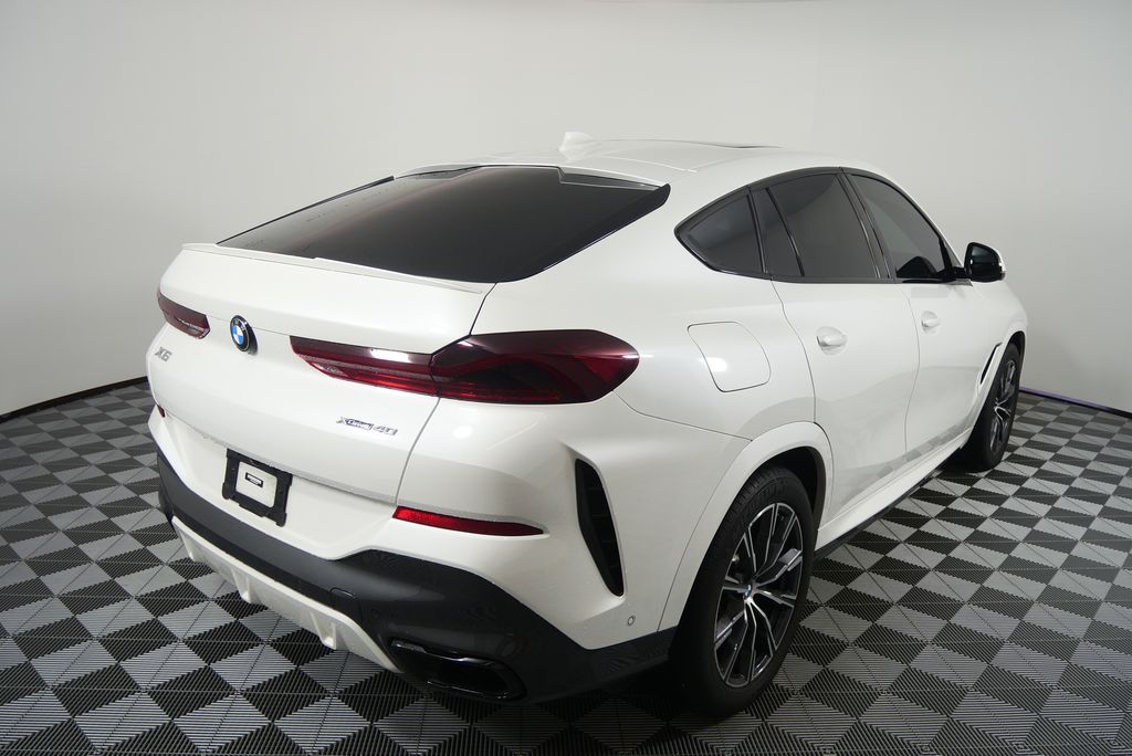Thumbnail: 2022 BMW X6 - 4