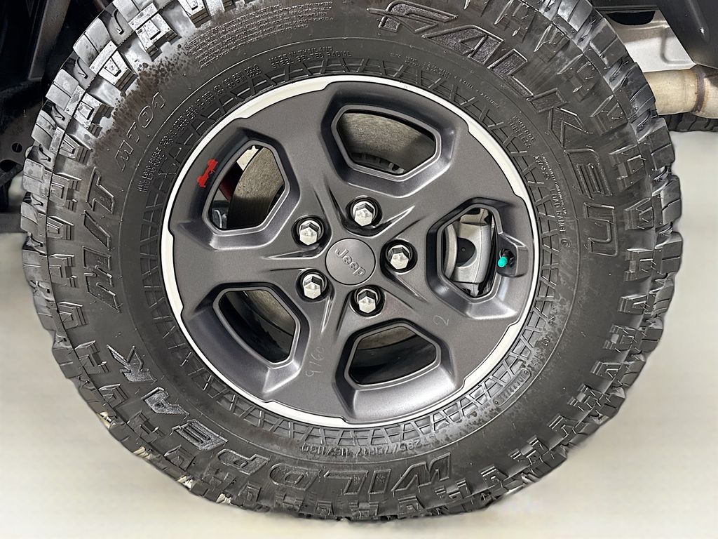 Thumbnail: 2023 Jeep Gladiator - 32