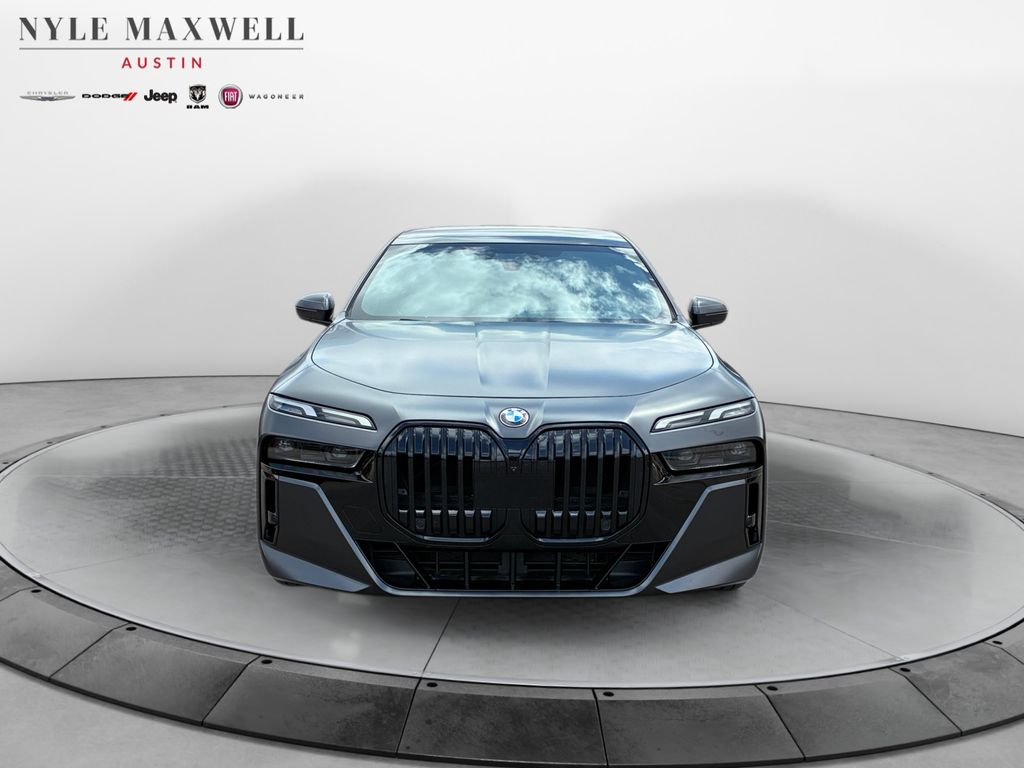Used Car 2023 Bmw 7 Series  760i Xdrive For Sale Under $80,000 In Austin, Texas