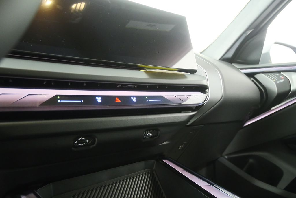 Thumbnail: 2026 BMW X3 - 19