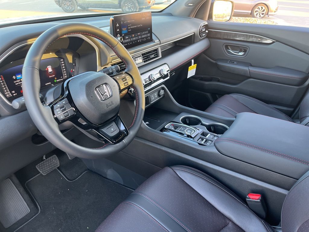 Thumbnail: 2025 Honda Pilot - 11