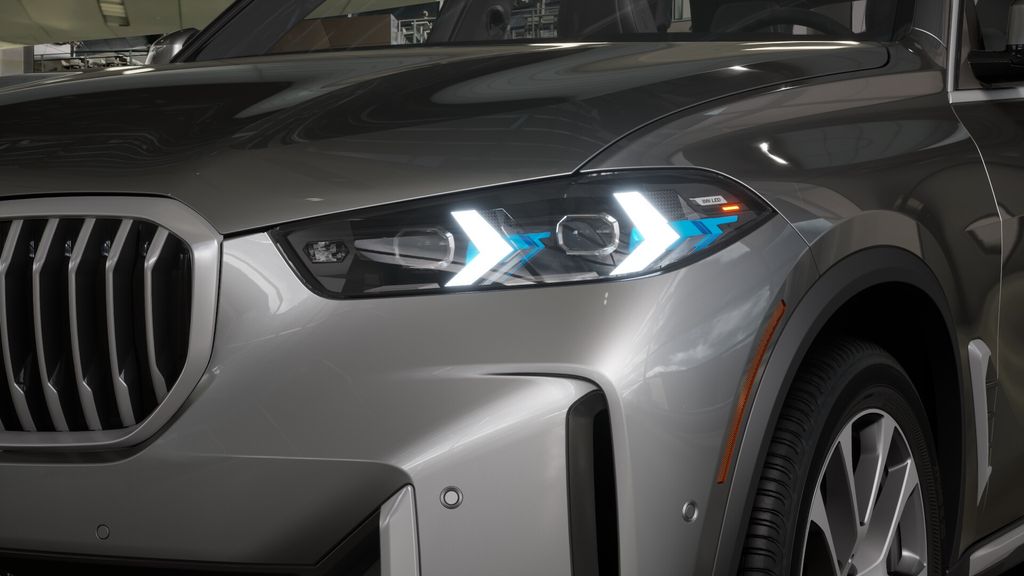Thumbnail: 2026 BMW X5 - 6