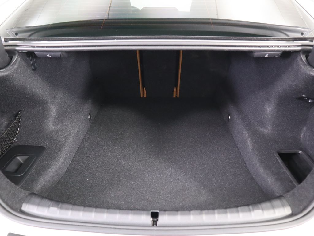 Thumbnail: 2022 BMW 5 Series - 29