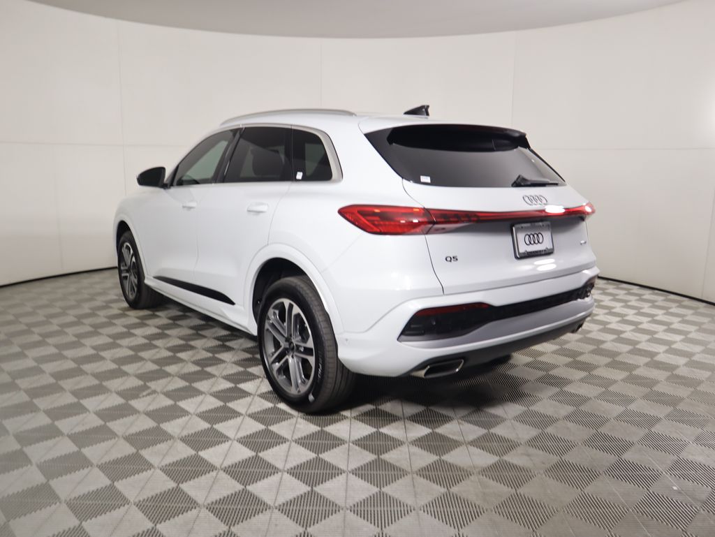 Thumbnail: 2025 Audi Q5 - 7
