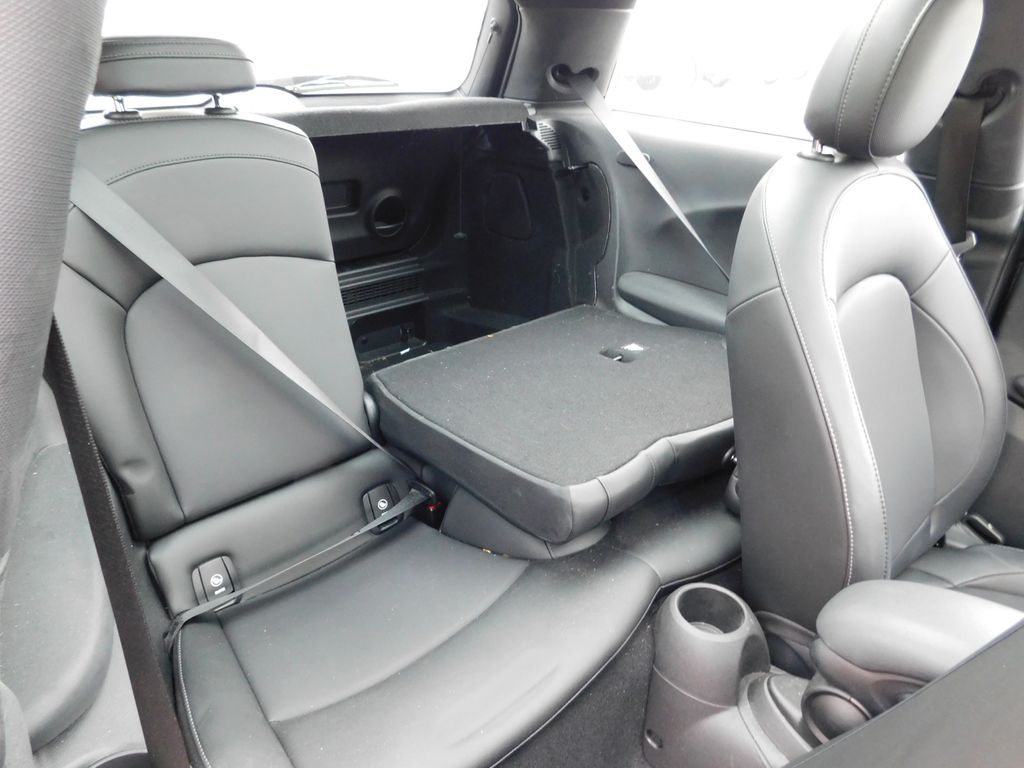 Thumbnail: 2019 MINI Cooper - 5