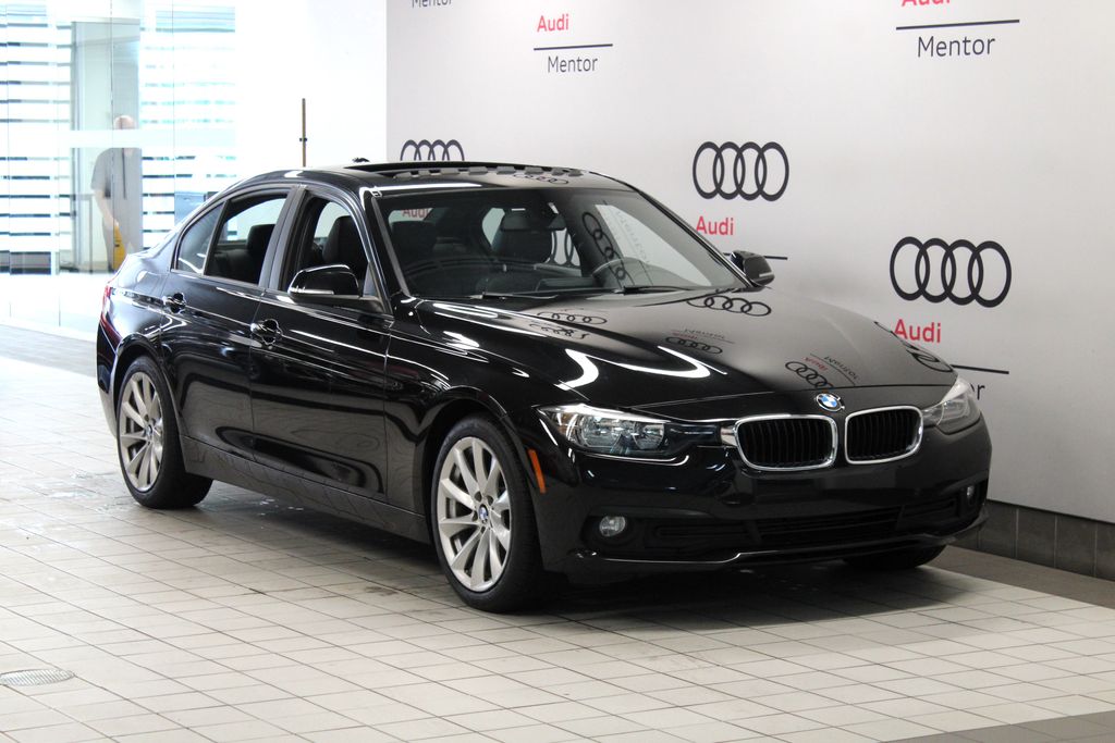 Thumbnail: 2016 BMW 3 Series - 7