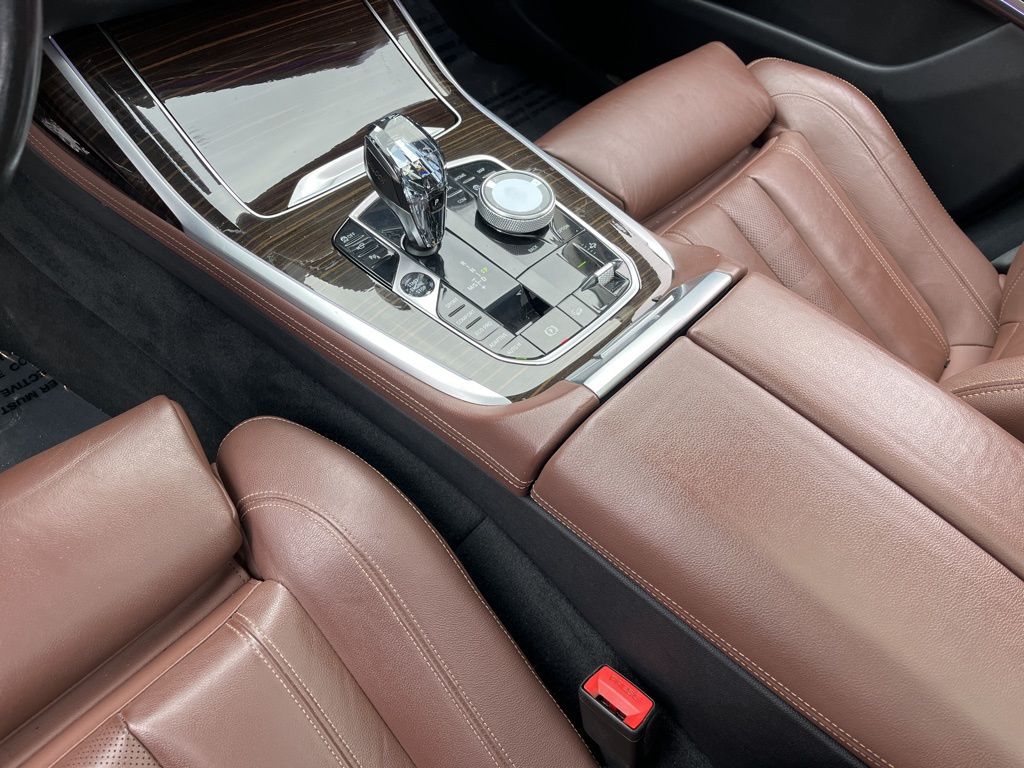 Thumbnail: 2022 BMW X7 - 22