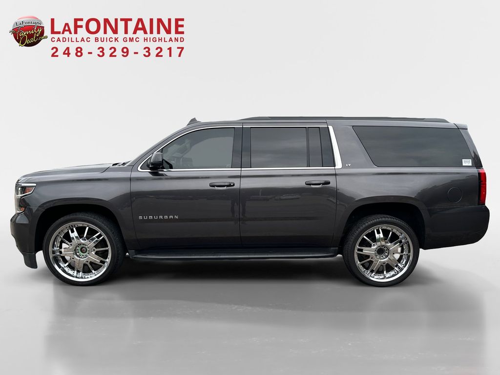 2018 Chevrolet Suburban LT 4