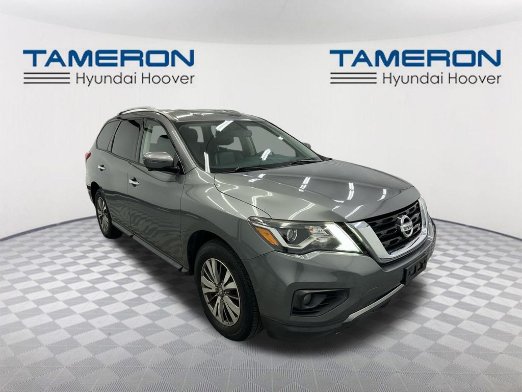 View vehicle photo 7