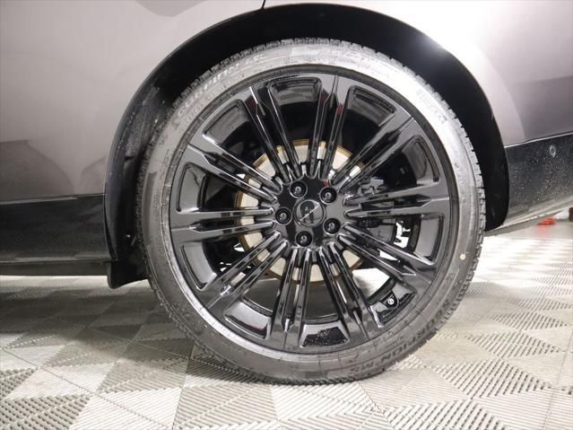 Thumbnail: 2026 Land Rover Range Rover - 32