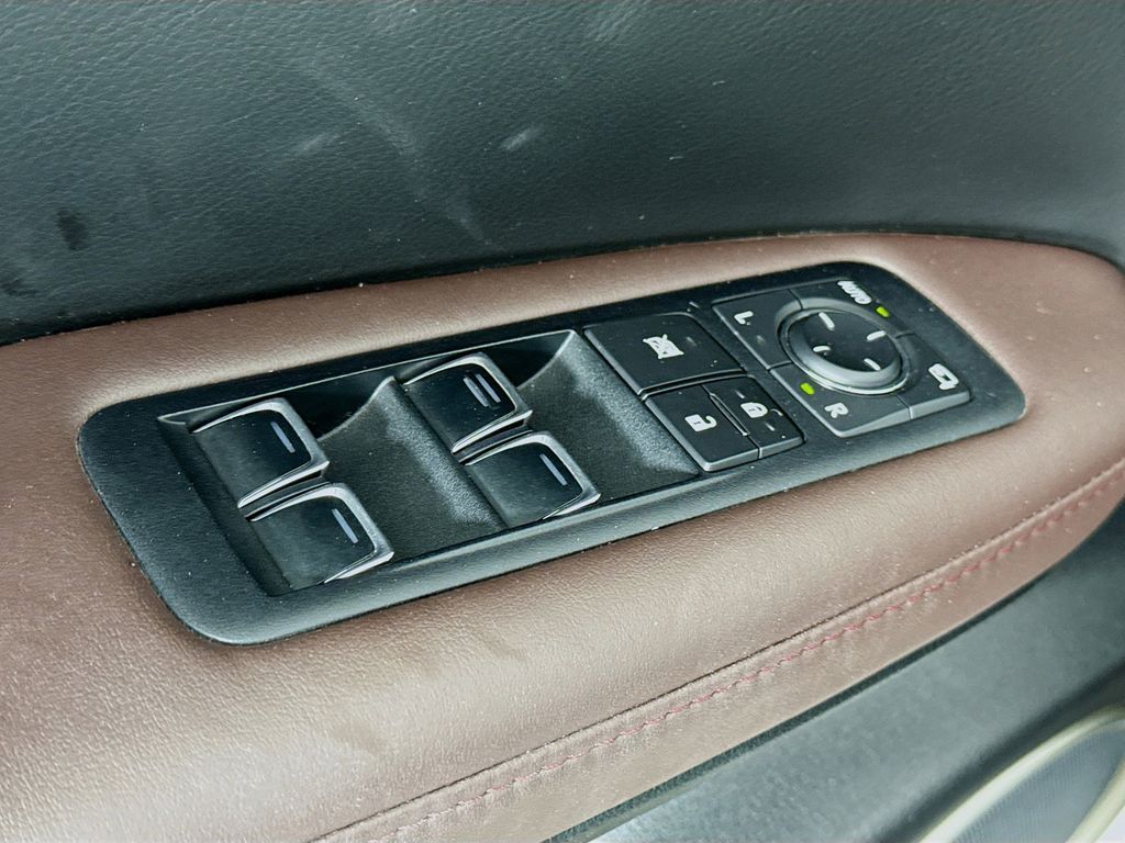 Thumbnail: 2016 Lexus RX - 18
